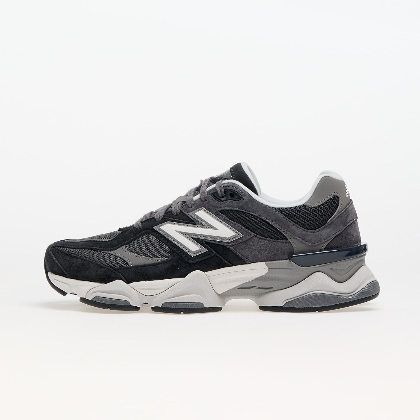 9060 Phantom Castlerock