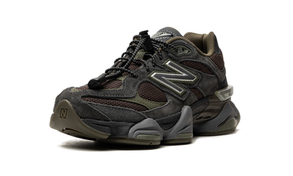 9060 Black Blacktop/Dark Moss/Black