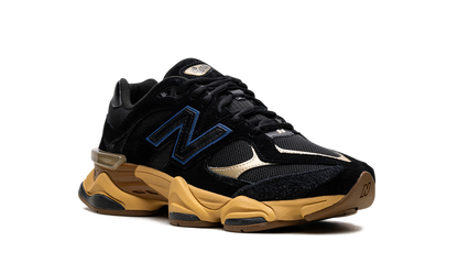 9060 Black Royal Gum