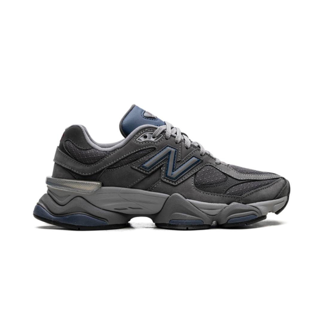 9060 Grey Castlerock