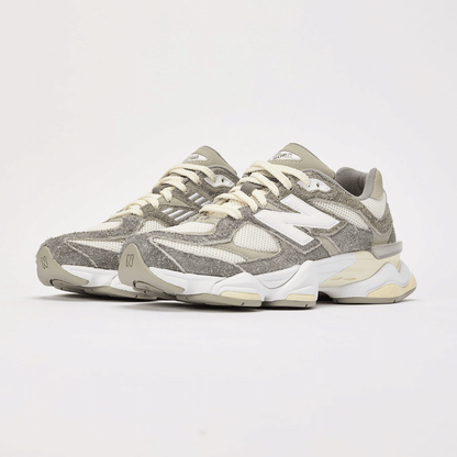 9060 White Grey