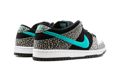Dunk Low SB Atmos Elephant