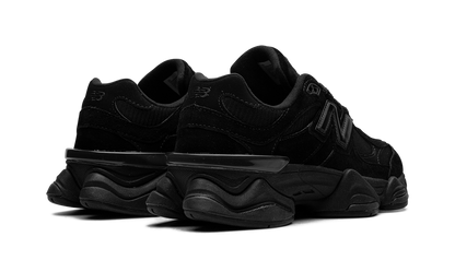 9060 Black Triple