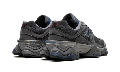 9060 Grey Castlerock