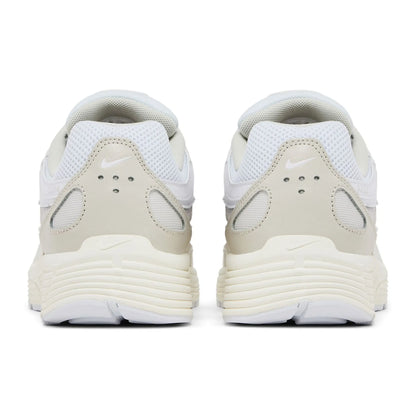 White P-6000 Sail