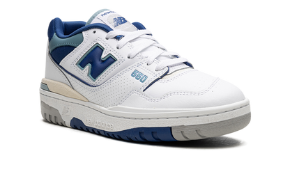 550 White Blue Groove