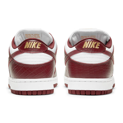 Dunk Low Brown Supreme x SB Barkroot (2021)