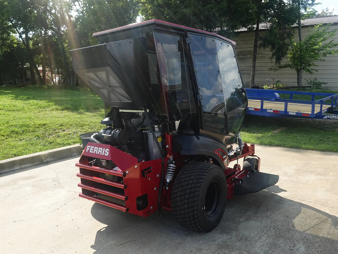 Ferris ISX3300 60″ Zero Turn Mower with Curtis Premium Air-Conditioned Cab