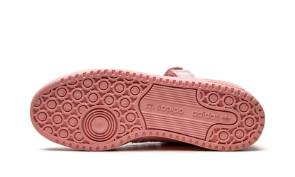 Pink Forum 84 Low at Home